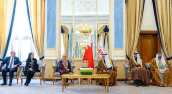ولي عهد البحرين يستقبل وزيرة التضامن باجتماع وزراء الشؤون الاجتماعية العرب