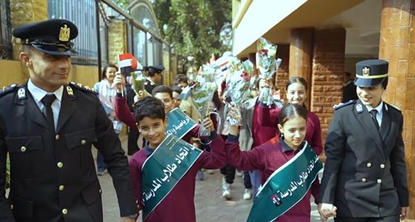 وزارة الداخلية تنظم زيارات لطلاب المدارس لمختلف المواقع الشرطية