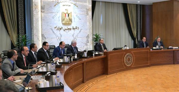 رئيس الوزراء يتابع الموقف التنفيذي لـ مستشفى "500500"
