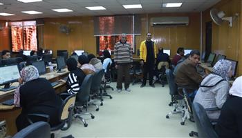   "جنوب الوادى" تعقد اختبارات لـ120 باحثًا لمركز التحول الرقمي 