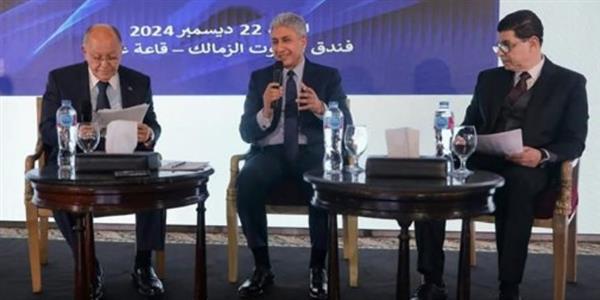 وزير السياحة والآثار يلتقي مع أعضاء جمعية رجال الأعمال المصريين