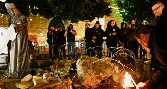 عيد ميلاد دون احتفالات.. حزن في بيت لحم تضامنا مع أوجاع الفلسطينيين