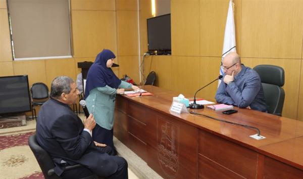 محافظ بني سويف يواصل عقد اللقاءات المفتوحة لمناقشة شكاوى المواطنين