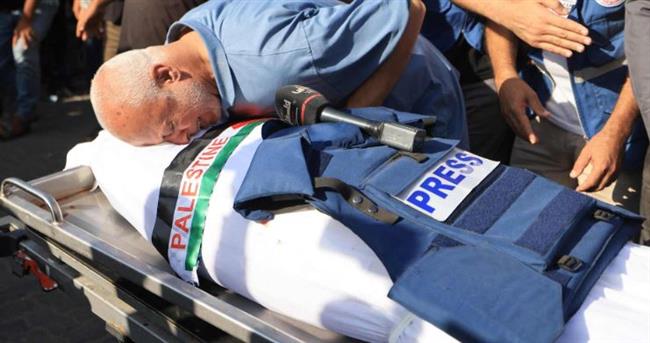 استشهاد 5 صحفيين في قصف للاحتلال الإسرائيلى على مخيم النصيرات