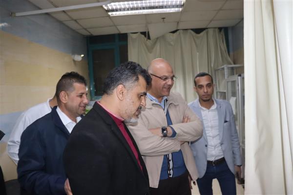 زيارة مفاجئة من محافظ القليوبية  لمستشفيات بنها وشبرا الخيمة ليلا