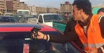   تحرير 1240 مخالفة عدم تركيب الملصق الإلكتروني ورفع 50 سيارة خلال 24 ساعة