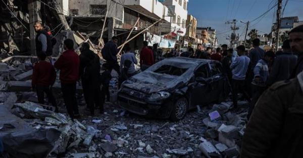 شهداء وجرحى إثر استهداف الاحتلال الإسرائيلي برجا سكنيا في غزة