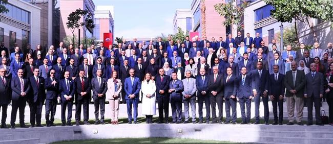 وزير الاتصالات يشهد حفل تخرج الدفعة الأولى من "قادة مصر الرقمية" 