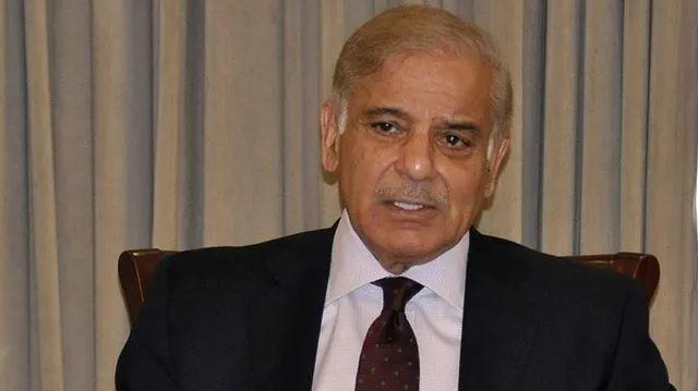 رئيس وزراء باكستان يعرب عن تعازيه لرئيس أذربيجان في حادث الطائرة المنكوبة