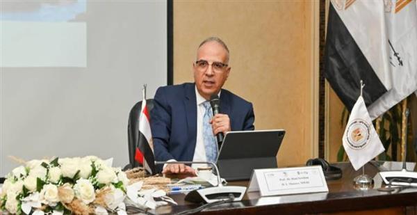 وزير الري: انتهاء أعمال تطهير الترع بحد أقصى شهر أبريل المقبل