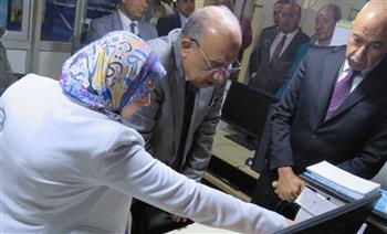 وزير الكهرباء يتفقد هيئة تنمية واستخدام الطاقة الجديدة والمتجددة