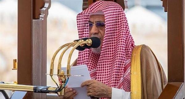 خطيب المسجد الحرام : التعصب حجاب غليظ يحول بين الحق وصاحبه