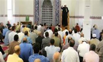   خطيب الأوقاف : القرآن الكريم أمرنا بإعمال العقل