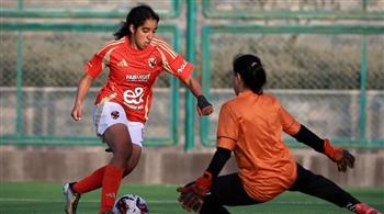   الأهلي يكتسح الطيران بنتيجة 8-0 ويواصل صدارة دوري الكرة النسائية