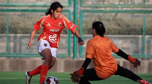 الأهلي يكتسح الطيران بنتيجة 8-0 ويواصل صدارة دوري الكرة النسائية