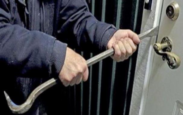 سقوط عاطلين تخصصا في سرقات المساكن والمواقع تحت الإنشاء بمدينة بدر