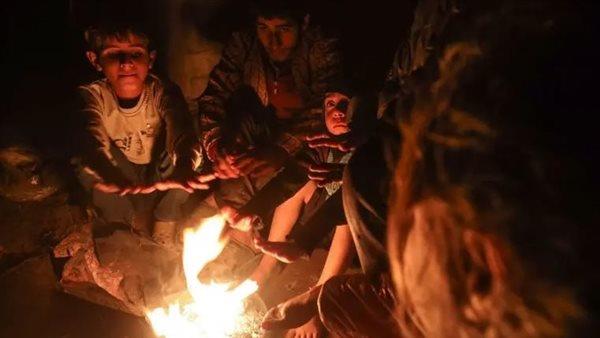 مفوض الأونروا: أطفال غزة يتجمدون حتى الموت بسبب البرد القارس 