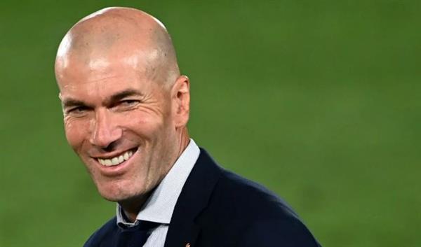 صحيفة " آس" : زيدان لا يزال يرغب في تحقيق هدفه بتدريب منتخب فرنسا