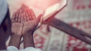   حكم رفع اليدين بالدعاء