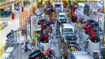   صناعة السيارات الأمريكية تتجه نحو تغييرات كبرى في 2025 