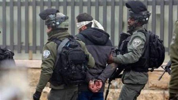 الاحتلال يصيب فلسطينيا بالرصاص ويعتقله جنوب طولكرم في الضفة الغربية
