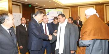   وزير الزراعة يكرم مزارعي القمح ويوجه بحملة قومية لمكافحة الحشائش