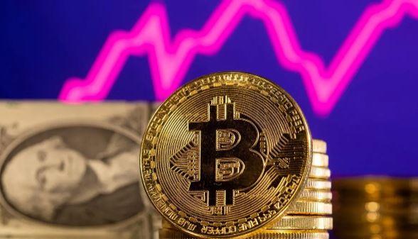 ​135% ارتفاعـًا في سرقات العملات المشفرة .. 2025 عام دارك ويب