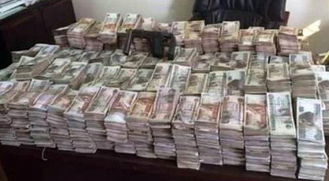 اتخاذ الإجراءات القانونيـة حيـال 4 أشخاص لقيامهم بغسل 75 مليون جنيه