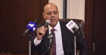 وزير العمل يوجه بسرعة متابعة حادث سقوط "سقف خرسانى" على عمال بالشرقية