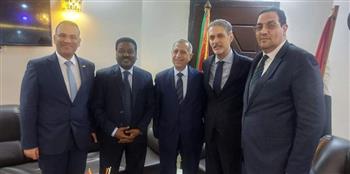   رئيس الأكاديمية العربية يزور السفارة المصرية ببورسودان لتعزيز العلاقات الثنائية