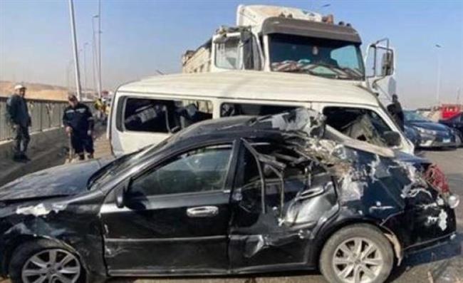 إصابة 3 اشخاص إثر حادث تصادم سيارتين فى الصف