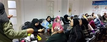   "قومى المرأة" بالإسكندرية ينظم دورة تدريبية لتعليم المكرمية