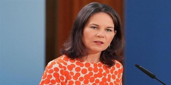 بيربوك لا تستبعد مشاركة جنود ألمان في "مهمة لحفظ السلام" بأوكرانيا