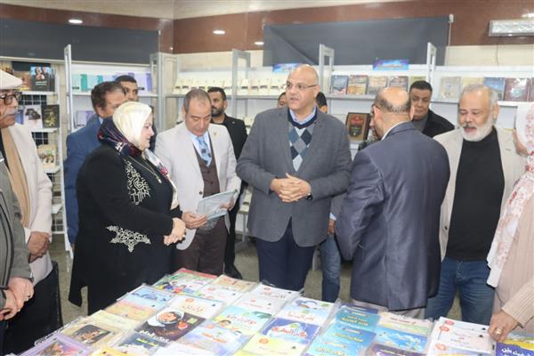 محافظ القليوبية  يفتتح معرض الكتاب الأول بقصر ثقافة القناطر الخيرية