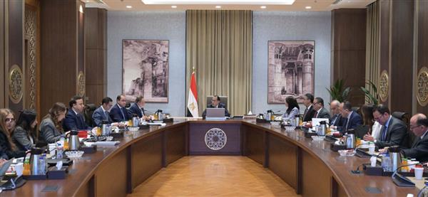 مدبولي يشيد بارتفاع معدلات تحويلات المصريين بالخارج
