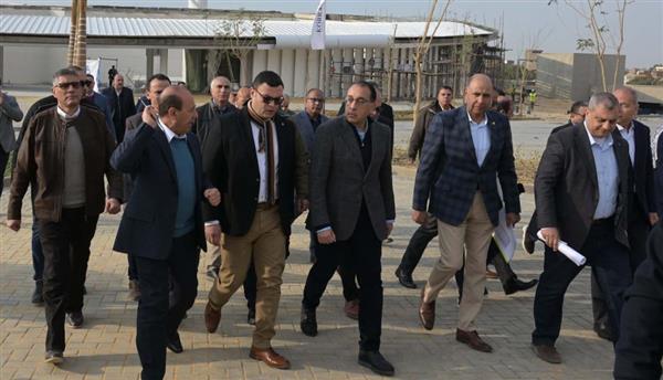 رئيس الوزراء يتابع الموقف التنفيذي لمشروع حدائق "تلال الفسطاط"