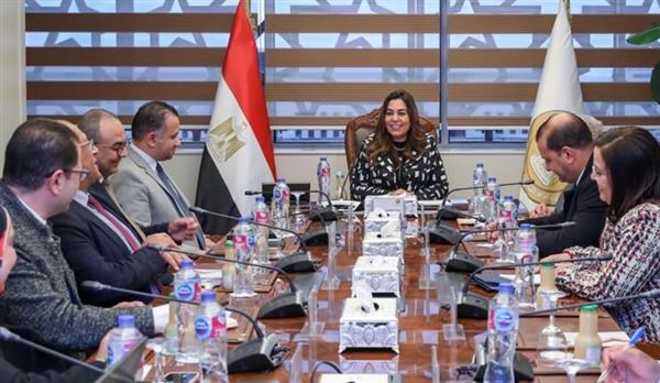 وزيرة التنمية تتابع مقترحات تطوير ورفع الكفاءة العمرانية لبعض المناطق التجارية