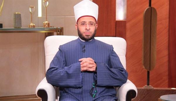 الدكتور أسامة الأزهري يهنئ الإخوة الأقباط بعيد الميلاد المجيد