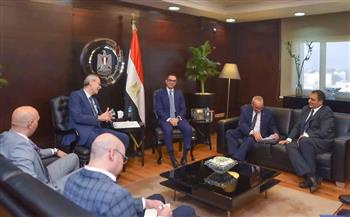   وزير الاستثمار يجتمع مع اعضاء جمعية رجال الأعمال بالإسكندرية