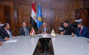   القائم بعمل رئيس جامعة طنطا يستقبل أعضاء مجلس اتحاد الطلاب بتشكيله الجديد 