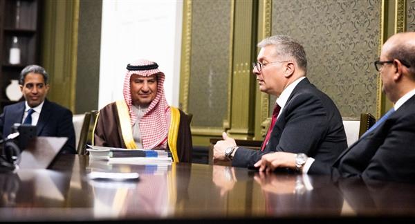 مباحثات مشتركه بين وزير البترول ونائب وزير الصناعة والثروة المعدنية بالسعودية
