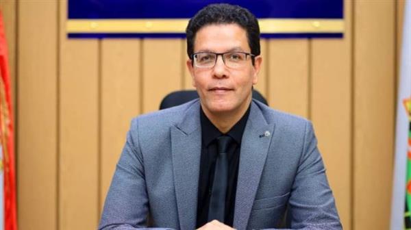 رئيس جامعة بنها يصدر عددا من القرارات الجديدة