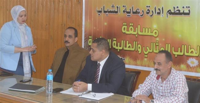 فوز الطلاب"محمد عزت ورحمة منصور".. بالطالب والطالبة المثاليين بحقوق قنا 