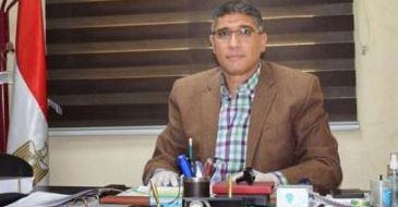 محافظ الجيزة يتابع التجهيزات اللازمة لوضع الباكيات السلعية بسوق اليوم الواحد بإمبابة