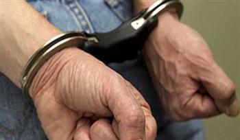 خلافات على الميراث.. مصدر أمني يوضح حقيقة فيديو بلطجة مواطن تجاه أسرته بكفر الشيخ