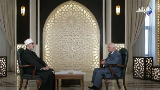 هل الإنسان مسير أم مخير ؟ .. مفتي الجمهورية يحسم الجدل | فيديو