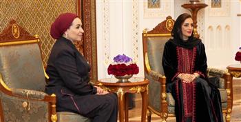   السيدة انتصار السيسي وقرينة سلطان عُمان يعقدان لقاء ودي بقصر العلم العامر 