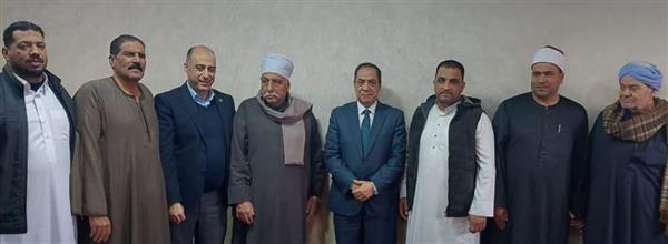 يسع لـ 1000 مصلٍ .. أمين الشئون البرلمانية يشهد افتتاح مسجد الروضة بأبيس