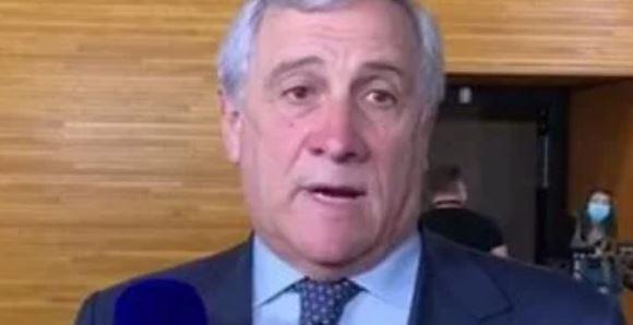 وزير الخارجية الإيطالي يؤكد التواصل مع مجموعة السبع لبحث حل سياسي للأزمة بسوريا
