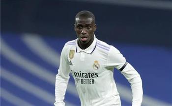   صحيفة إسبانية: ميندي يغيب عن ريال مدريد 3 أسابيع للإصابة